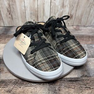 St. John's Bay Boating Womens Memory Foam Sneakers Plaid Textile Size 9 M